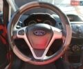 Красный Форд Фиеста, объемом двигателя 1.24 л и пробегом 55 тыс. км за 6500 $, фото 5 на Automoto.ua