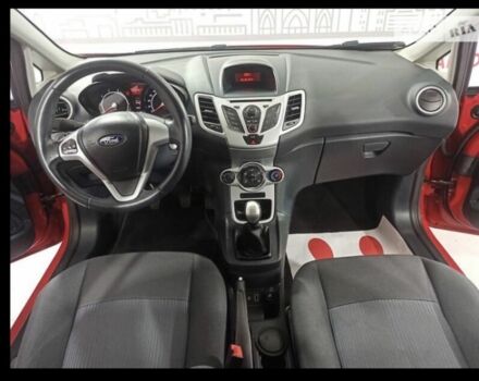 Красный Форд Фиеста, объемом двигателя 1.2 л и пробегом 129 тыс. км за 5500 $, фото 18 на Automoto.ua