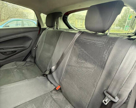 Червоний Форд Фієста, об'ємом двигуна 1.1 л та пробігом 147 тис. км за 6500 $, фото 12 на Automoto.ua