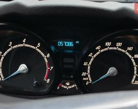 Червоний Форд Фієста, об'ємом двигуна 1 л та пробігом 57 тис. км за 6800 $, фото 8 на Automoto.ua