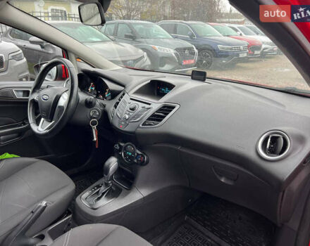 Червоний Форд Фієста, об'ємом двигуна 1.6 л та пробігом 59 тис. км за 8300 $, фото 11 на Automoto.ua