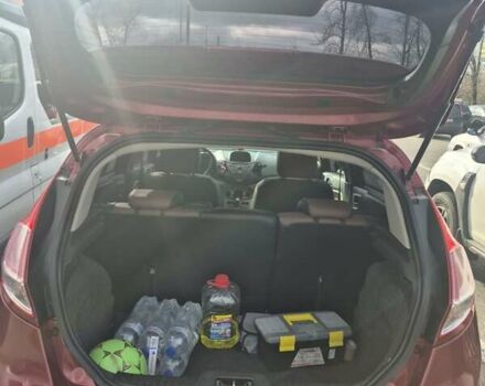 Форд Фієста 2013 у Харкові на Automoto.ua Червоний Форд Фієста, об'ємом двигуна 1.6 л та пробігом 178 тис. км за 5400 $, фото 5 на Automoto.ua