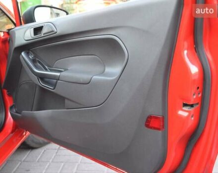 Красный Форд Фиеста, объемом двигателя 1.24 л и пробегом 189 тыс. км за 5600 $, фото 19 на Automoto.ua