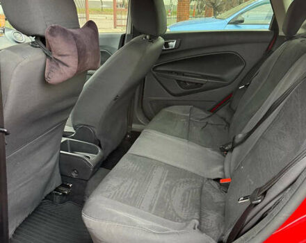 Червоний Форд Фієста, об'ємом двигуна 1.1 л та пробігом 147 тис. км за 6500 $, фото 11 на Automoto.ua