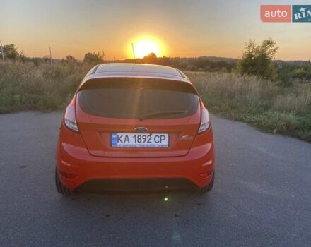 Червоний Форд Фієста, об'ємом двигуна 1.24 л та пробігом 158 тис. км за 5700 $, фото 6 на Automoto.ua