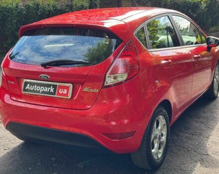 Красный Форд Фиеста, объемом двигателя 1 л и пробегом 130 тыс. км за 5740 $, фото 7 на Automoto.ua