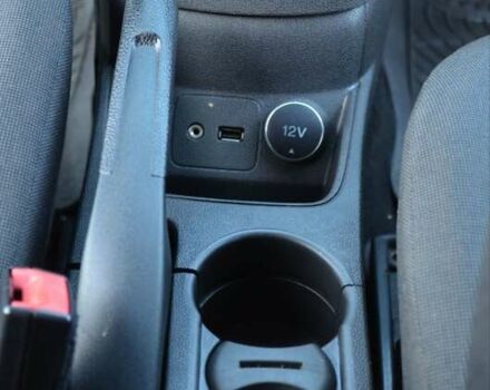 Красный Форд Фиеста, объемом двигателя 1.24 л и пробегом 189 тыс. км за 5600 $, фото 23 на Automoto.ua