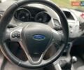Червоний Форд Фієста, об'ємом двигуна 1 л та пробігом 68 тис. км за 7190 $, фото 25 на Automoto.ua