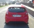 Красный Форд Фиеста, объемом двигателя 1 л и пробегом 105 тыс. км за 5300 $, фото 2 на Automoto.ua
