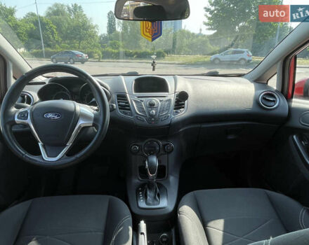 Красный Форд Фиеста, объемом двигателя 1 л и пробегом 63 тыс. км за 8500 $, фото 11 на Automoto.ua