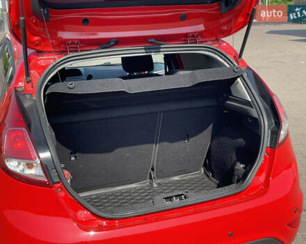 Красный Форд Фиеста, объемом двигателя 1 л и пробегом 63 тыс. км за 8500 $, фото 15 на Automoto.ua