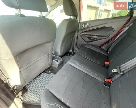 Красный Форд Фиеста, объемом двигателя 1 л и пробегом 63 тыс. км за 8500 $, фото 13 на Automoto.ua