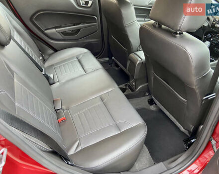 Червоний Форд Фієста, об'ємом двигуна 1.6 л та пробігом 7 тис. км за 9150 $, фото 52 на Automoto.ua