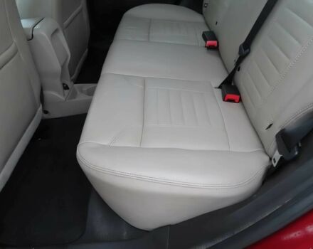 Червоний Форд Фієста, об'ємом двигуна 1.6 л та пробігом 77 тис. км за 4800 $, фото 12 на Automoto.ua