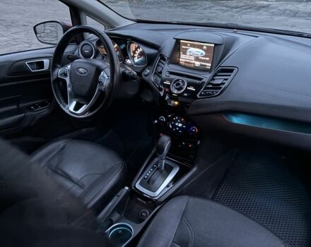 Червоний Форд Фієста, об'ємом двигуна 1.6 л та пробігом 104 тис. км за 7500 $, фото 20 на Automoto.ua