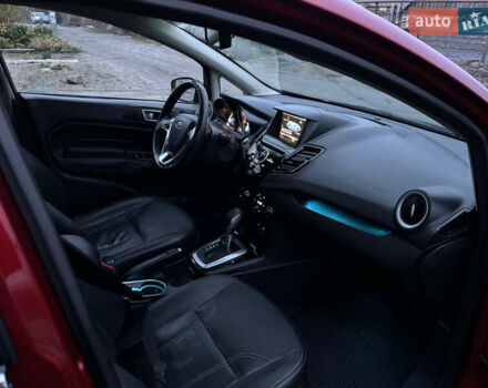 Червоний Форд Фієста, об'ємом двигуна 1.6 л та пробігом 104 тис. км за 7500 $, фото 32 на Automoto.ua