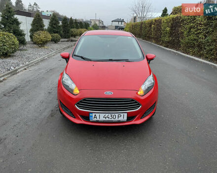 Красный Форд Фиеста, объемом двигателя 1.6 л и пробегом 127 тыс. км за 8000 $, фото 2 на Automoto.ua