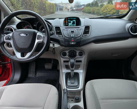 Красный Форд Фиеста, объемом двигателя 1.6 л и пробегом 127 тыс. км за 8000 $, фото 17 на Automoto.ua