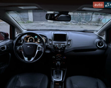 Червоний Форд Фієста, об'ємом двигуна 1.6 л та пробігом 104 тис. км за 7500 $, фото 28 на Automoto.ua