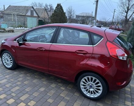 Червоний Форд Фієста, об'ємом двигуна 1.6 л та пробігом 104 тис. км за 7500 $, фото 2 на Automoto.ua