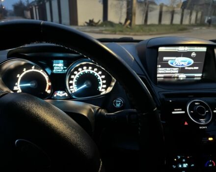 Червоний Форд Фієста, об'ємом двигуна 1.6 л та пробігом 104 тис. км за 7500 $, фото 21 на Automoto.ua