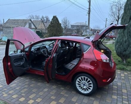 Червоний Форд Фієста, об'ємом двигуна 1.6 л та пробігом 104 тис. км за 7500 $, фото 8 на Automoto.ua