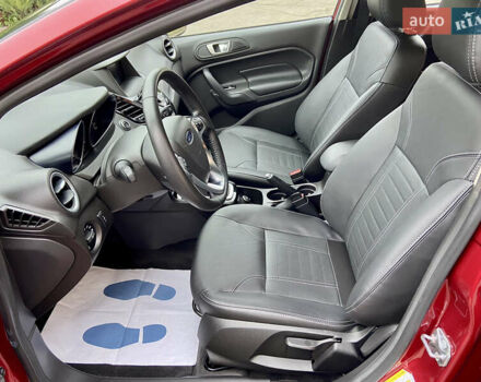 Червоний Форд Фієста, об'ємом двигуна 1.6 л та пробігом 7 тис. км за 9150 $, фото 42 на Automoto.ua