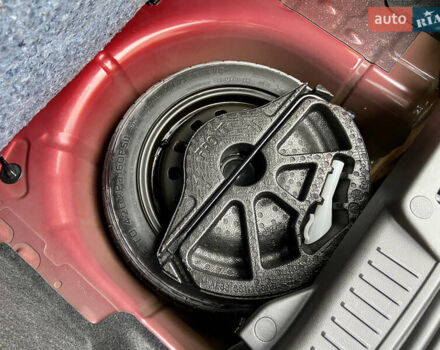 Червоний Форд Фієста, об'ємом двигуна 1.6 л та пробігом 7 тис. км за 9150 $, фото 97 на Automoto.ua