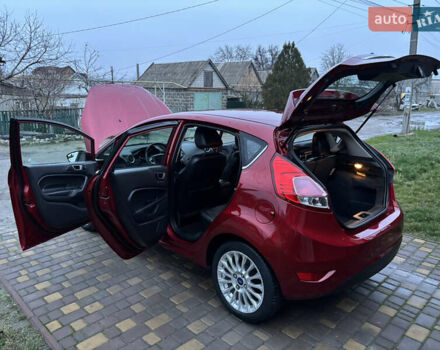 Червоний Форд Фієста, об'ємом двигуна 1.6 л та пробігом 104 тис. км за 7500 $, фото 14 на Automoto.ua