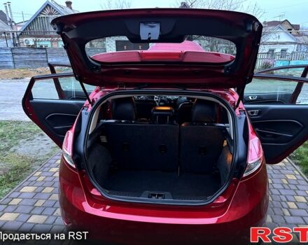 Красный Форд Фиеста, объемом двигателя 1.6 л и пробегом 104 тыс. км за 7500 $, фото 7 на Automoto.ua