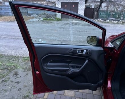 Червоний Форд Фієста, об'ємом двигуна 1.6 л та пробігом 104 тис. км за 7500 $, фото 11 на Automoto.ua