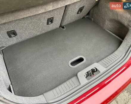 Червоний Форд Фієста, об'ємом двигуна 1.6 л та пробігом 7 тис. км за 9150 $, фото 95 на Automoto.ua