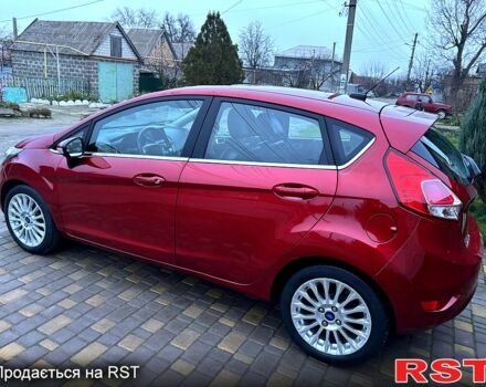 Красный Форд Фиеста, объемом двигателя 1.6 л и пробегом 104 тыс. км за 7500 $, фото 2 на Automoto.ua