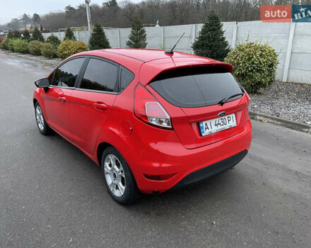 Красный Форд Фиеста, объемом двигателя 1.6 л и пробегом 127 тыс. км за 8000 $, фото 4 на Automoto.ua
