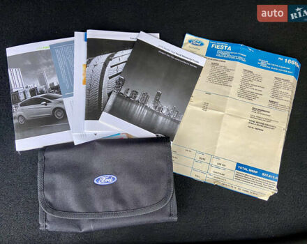 Червоний Форд Фієста, об'ємом двигуна 1.6 л та пробігом 7 тис. км за 9150 $, фото 117 на Automoto.ua