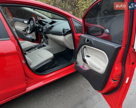 Красный Форд Фиеста, объемом двигателя 1.6 л и пробегом 127 тыс. км за 8000 $, фото 13 на Automoto.ua