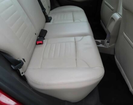 Червоний Форд Фієста, об'ємом двигуна 1.6 л та пробігом 77 тис. км за 4800 $, фото 11 на Automoto.ua