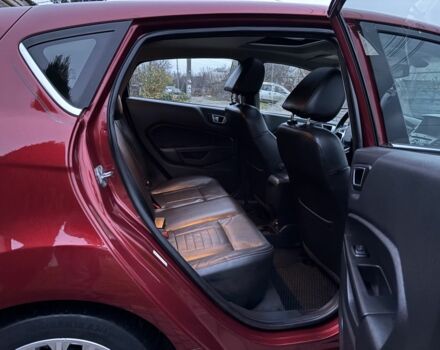 Червоний Форд Фієста, об'ємом двигуна 1.6 л та пробігом 104 тис. км за 7500 $, фото 17 на Automoto.ua