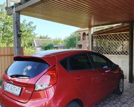 Красный Форд Фиеста, объемом двигателя 1 л и пробегом 68 тыс. км за 7500 $, фото 4 на Automoto.ua