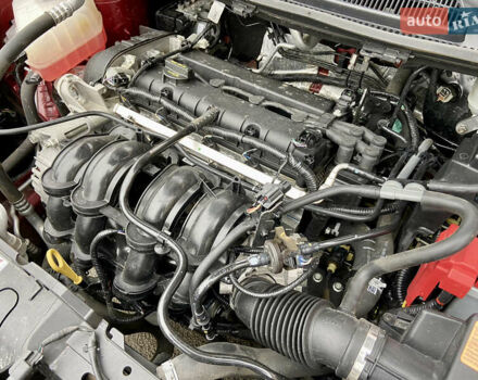 Червоний Форд Фієста, об'ємом двигуна 1.6 л та пробігом 7 тис. км за 9150 $, фото 100 на Automoto.ua