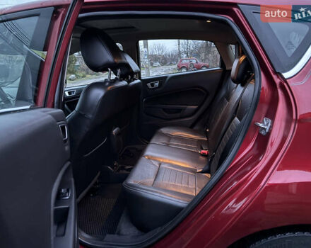 Червоний Форд Фієста, об'ємом двигуна 1.6 л та пробігом 104 тис. км за 7500 $, фото 25 на Automoto.ua