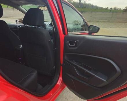 Красный Форд Фиеста, объемом двигателя 1.6 л и пробегом 204 тыс. км за 7500 $, фото 18 на Automoto.ua