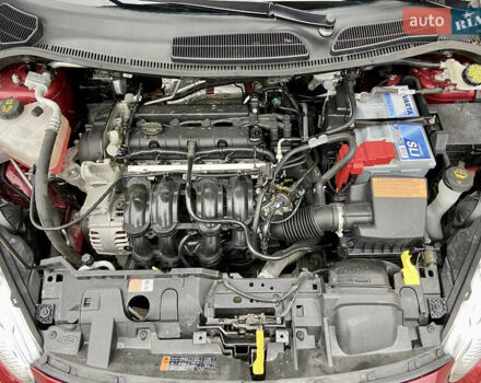 Червоний Форд Фієста, об'ємом двигуна 1.6 л та пробігом 7 тис. км за 9150 $, фото 99 на Automoto.ua