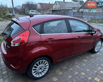 Червоний Форд Фієста, об'ємом двигуна 1.6 л та пробігом 104 тис. км за 7500 $, фото 5 на Automoto.ua