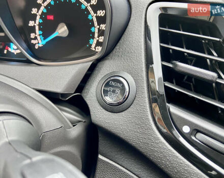 Червоний Форд Фієста, об'ємом двигуна 1.6 л та пробігом 7 тис. км за 9150 $, фото 70 на Automoto.ua