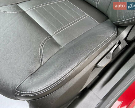 Червоний Форд Фієста, об'ємом двигуна 1.6 л та пробігом 7 тис. км за 9150 $, фото 44 на Automoto.ua