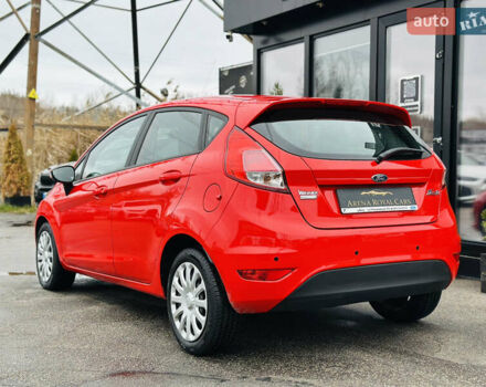 Красный Форд Фиеста, объемом двигателя 1 л и пробегом 56 тыс. км за 8800 $, фото 11 на Automoto.ua