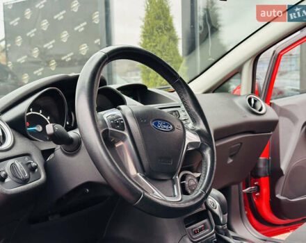Красный Форд Фиеста, объемом двигателя 1 л и пробегом 56 тыс. км за 8800 $, фото 13 на Automoto.ua