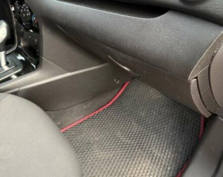 Красный Форд Фиеста, объемом двигателя 1.6 л и пробегом 238 тыс. км за 7700 $, фото 10 на Automoto.ua