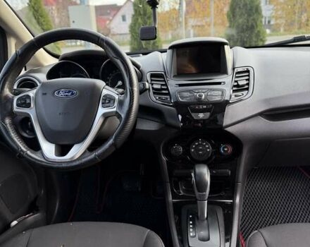Красный Форд Фиеста, объемом двигателя 1.6 л и пробегом 238 тыс. км за 7700 $, фото 15 на Automoto.ua
